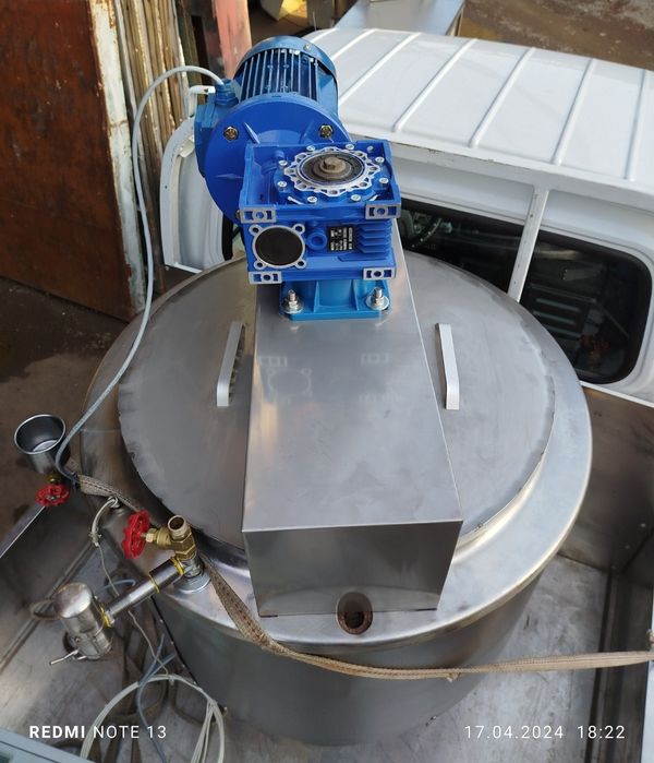 Пищеварочный паровой котел на 100 литров.