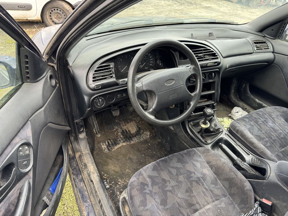 Ford Mondeo 1.8td 90кс 1998г На Части