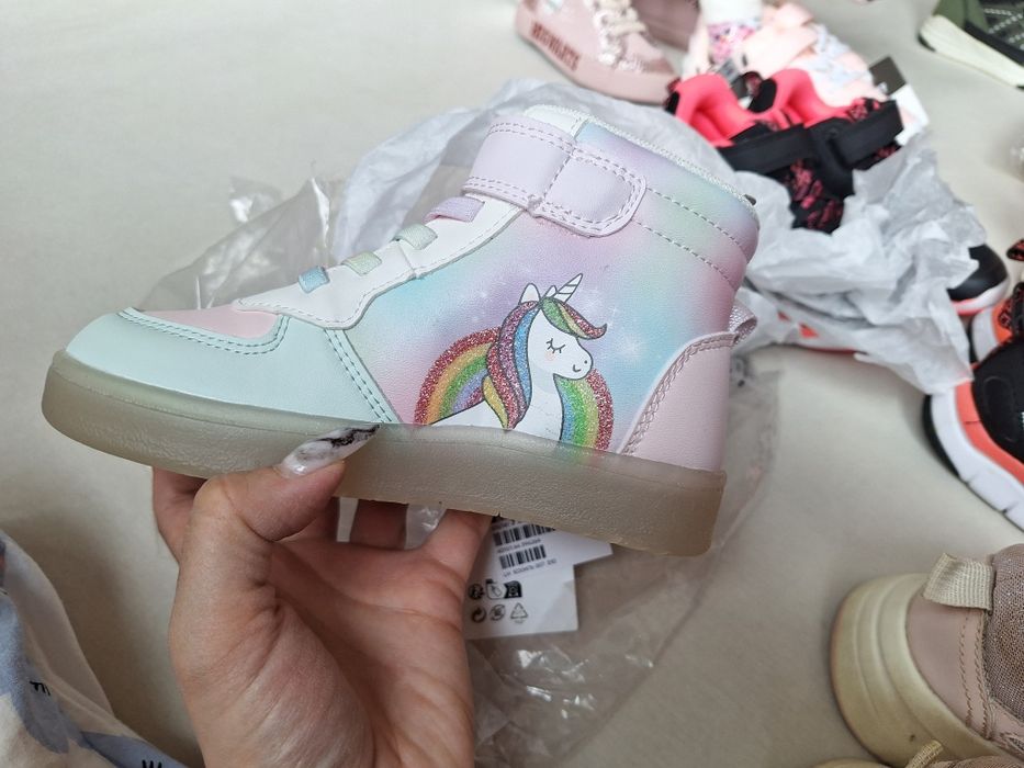 Нови светещи кецове за момиченце, размер 28