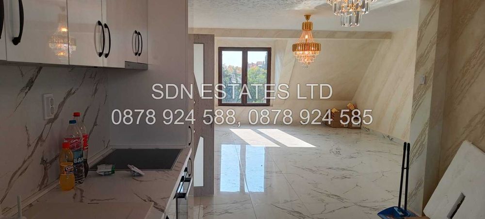 Продава се Четиристаен апартамент в Казанлък - 160 кв.м за 893 €/кв.м - Снимка #1