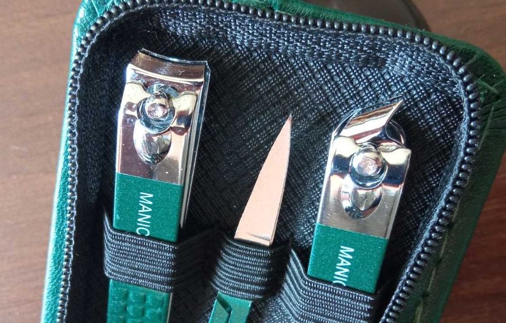 Комплект за маникюр 6 части, нокторезачка, ножичка