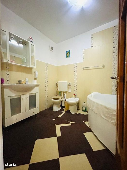 Apartament spectaculos cu 4 camere si 103 mp –  Darmanesti