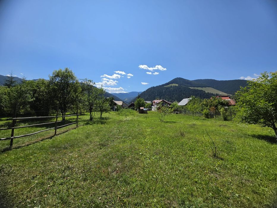 Casa Borca Centru- 5 camere-140mp- teren 1350 mp intravilan -Schimburi /Variante auto + diferența