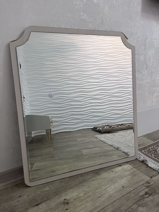 Зеркало в хорошем состояний