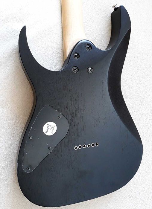 Chitară Ibanez RG321MH cu doze Seymour Duncan Distortion set