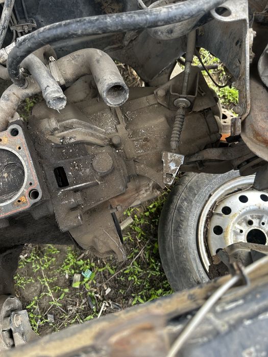 Каробка ваз 2113 и остольные запчасти