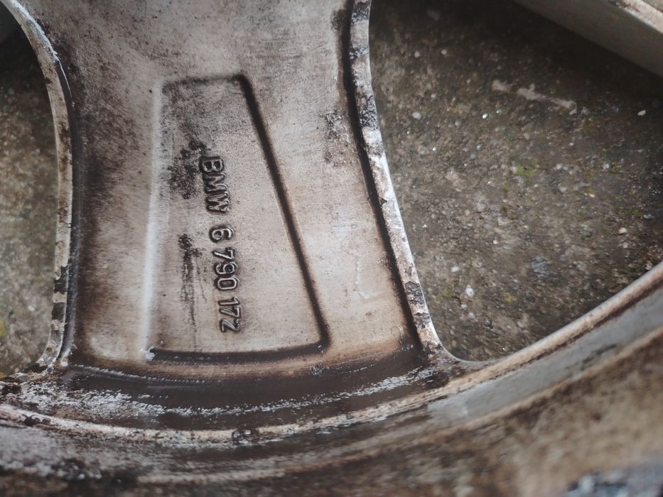 Jante BMW R17 5x120 + caucucuri M+S