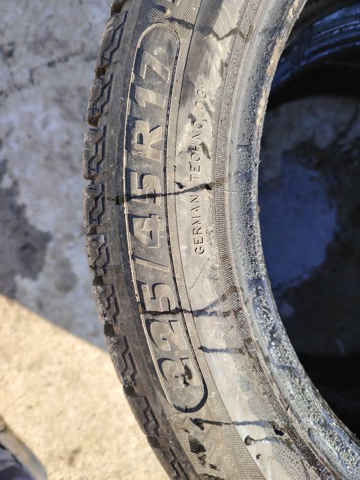 Зимни гуми  225/45 R17