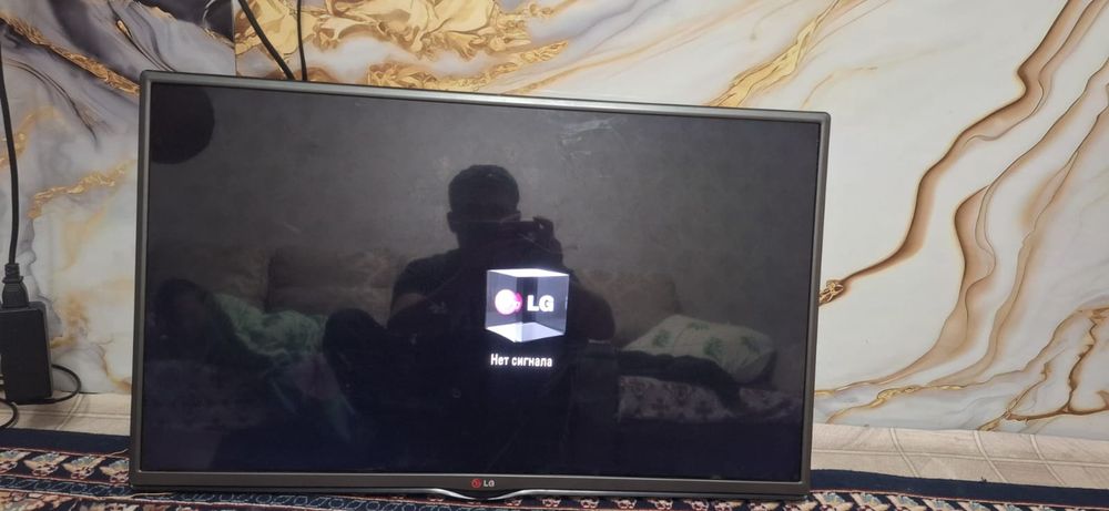 Продам телевизор