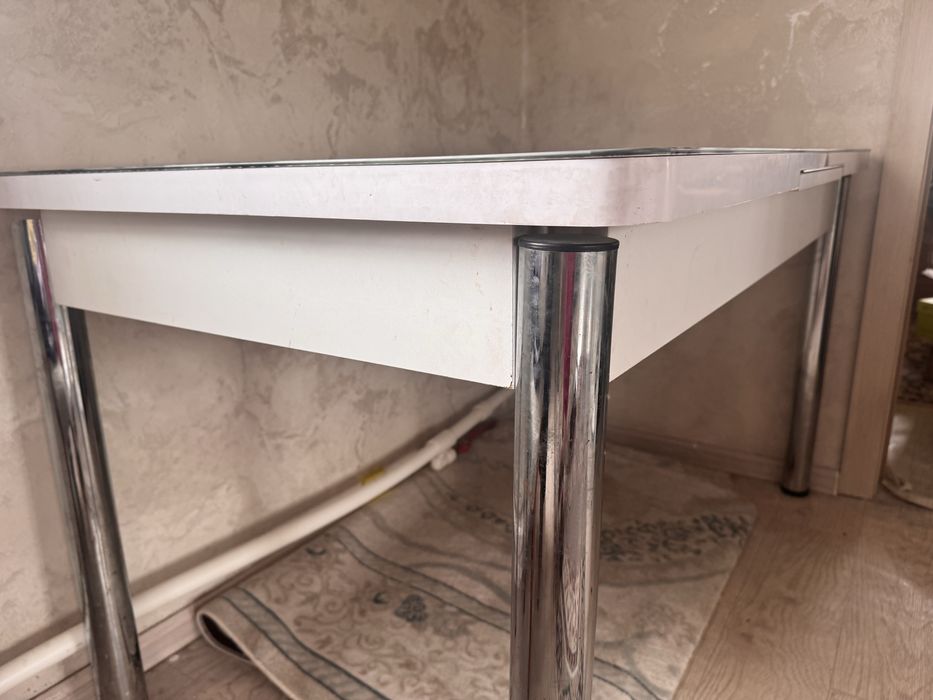 Продается стол б/у в сарани