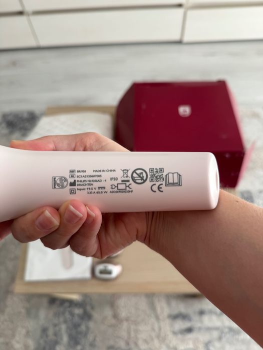 Philips Lumea IPL 9000, Series BRI958 - Nou, cu 4 capete