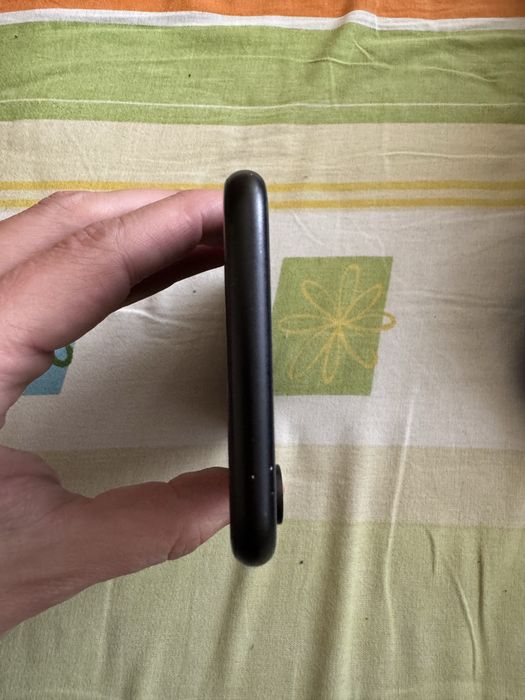 Iphone XR, черен 64GB