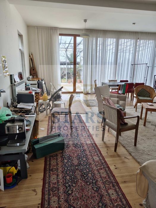 Продажба Къща гр. Варна - м-т Зеленика 850m²