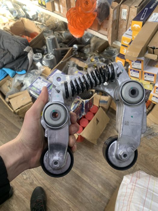 Натяжитель генератора  Monza  1.3T