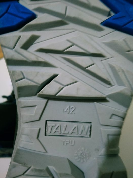 Зимняя спецобувь