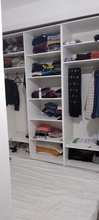 Однокомнатная квартира переделанная в 2. В районе ярмарки. Напротив РО