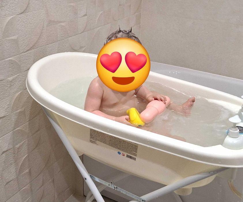 Бебешка вана на стойка