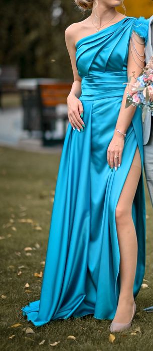 Rochie elegantă .