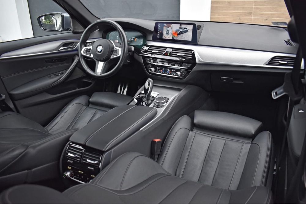 BMW~Seria~5~M~Pachet~Camera~360~Ventilație~Led~Head~UP~Harman~Kardon~2019