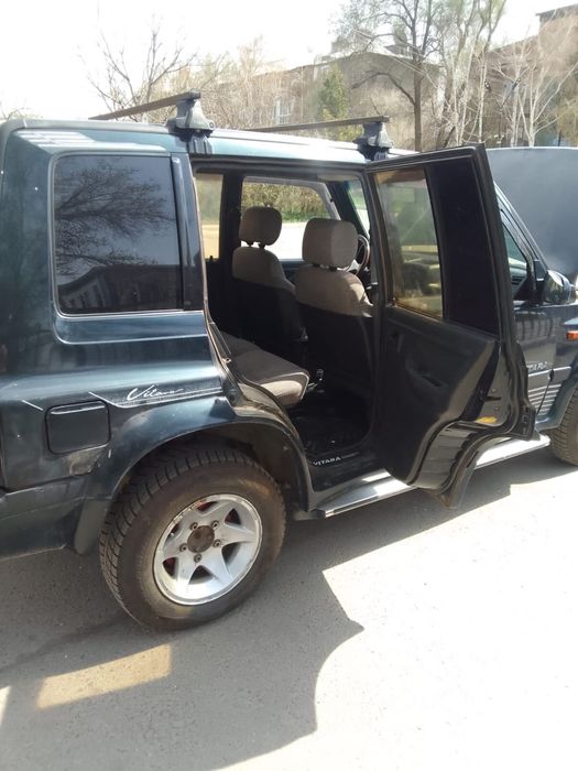Suzuki vitara 1,6 бензин. Автомат.
