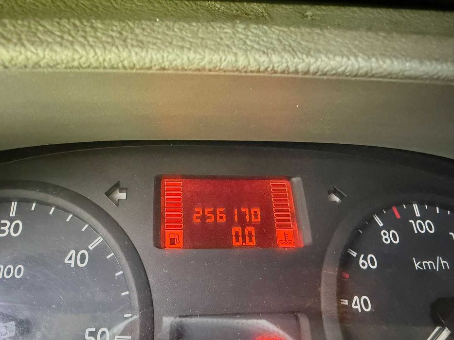 Autoutilitara BA transport auto 256.000 km 2004