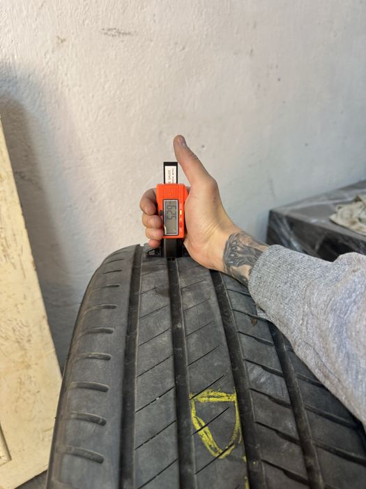 Anvelope Vara BRIDGESTONE Alenza 001 BMW 245/50 R19 105 W RunFlat DOT 3819