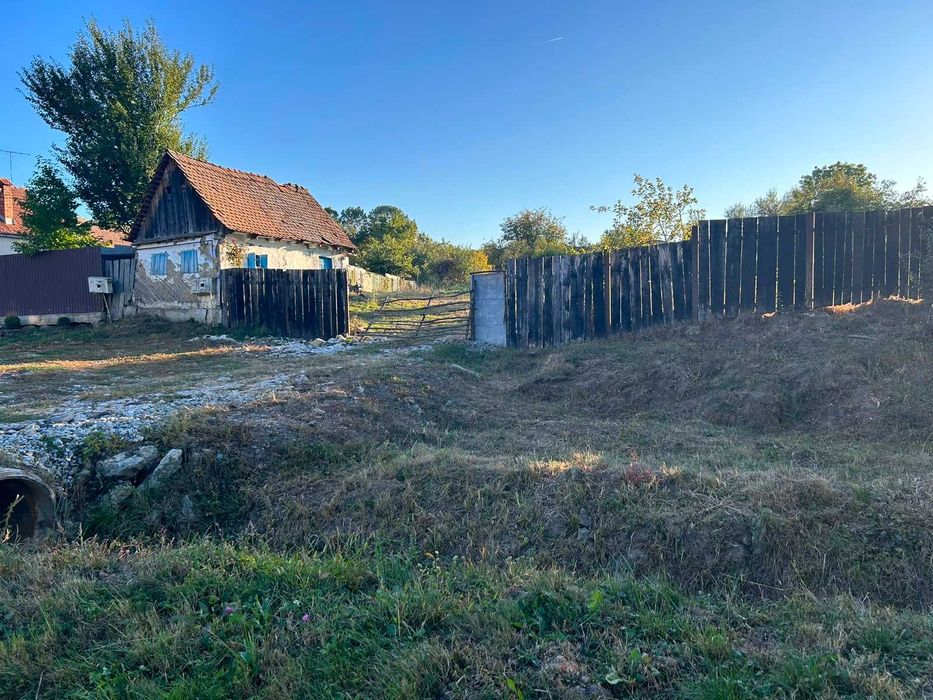 Teren intravilan cu autorizație de construire locuință emisa