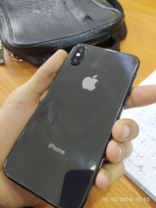 iPhone X LL/A hamma narsasi radnoy