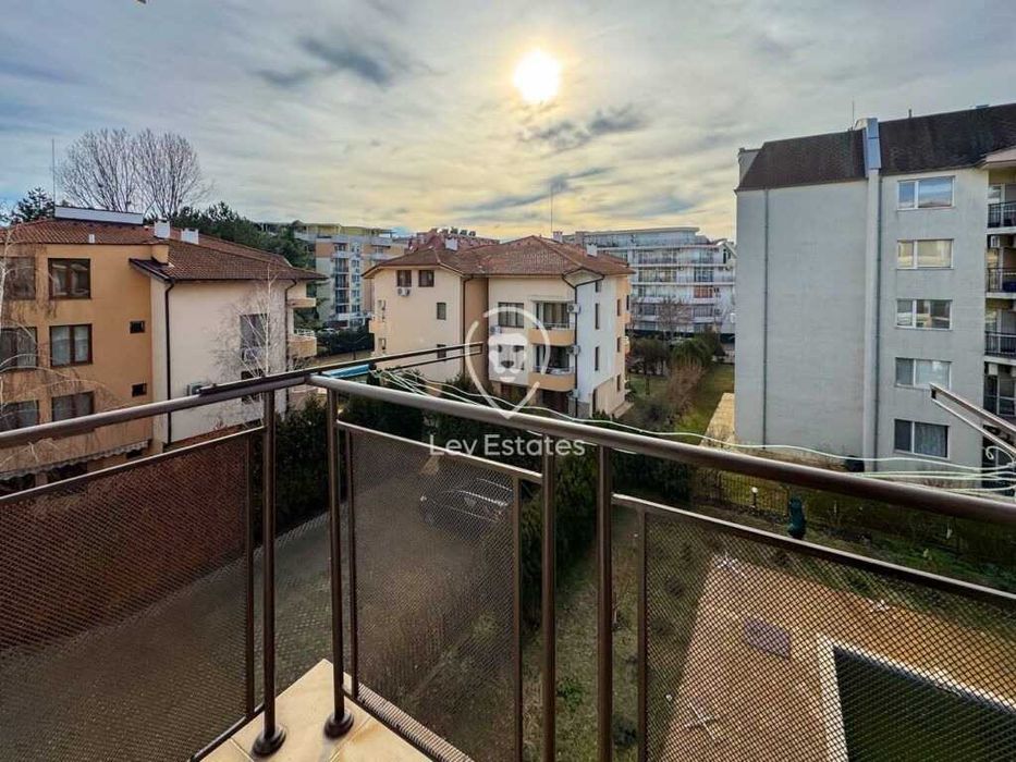 Продава се Тристаен апартамент в Бургас, Сарафово - 75 кв.м за 1094 €/кв.м - Снимка #7