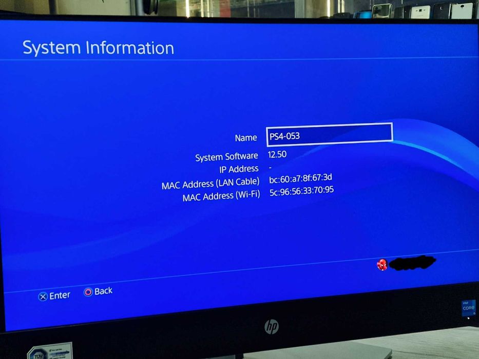 PlayStation 4 Slim / 1 TB + 2 игри