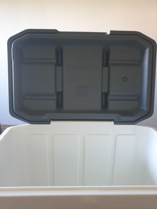 Lada frigorifica IGLOO de 50 litrii