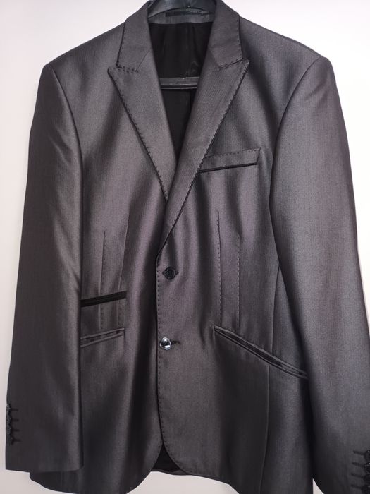 И мъжки елегантен костюм,луксозна марка,турски,новИ шуба,телешки бокс,