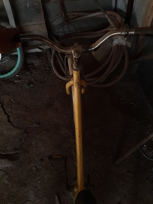 Влеик кама желты