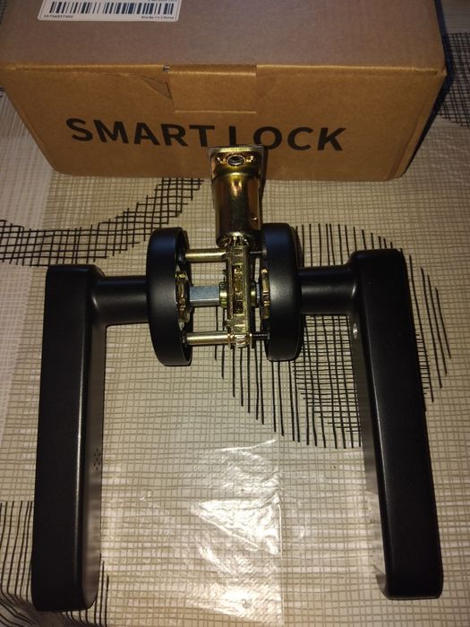 Смарт дръжка за врата