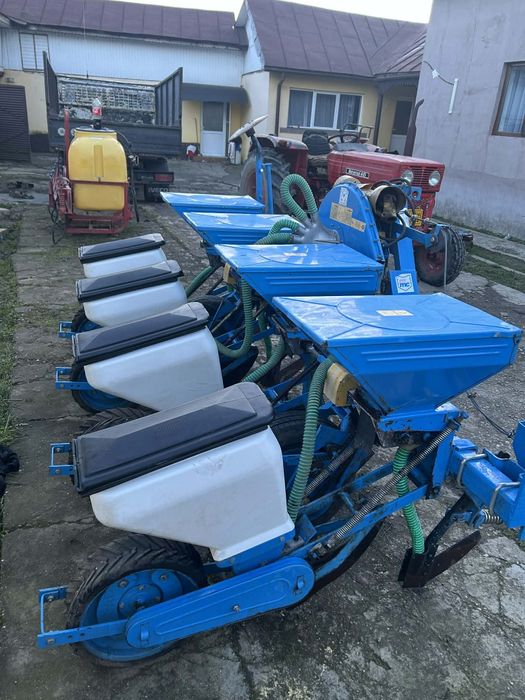 Vând semănătoare porumb spc 4