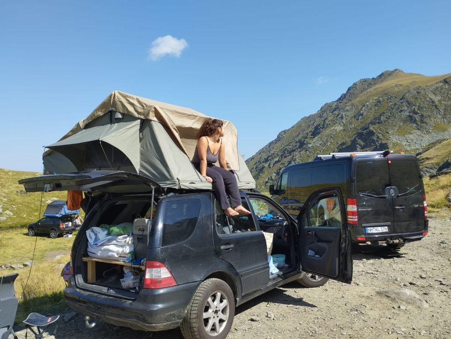 cort in stare foarte buna aproape nou