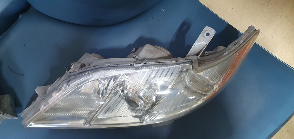 Фары передние камри 40