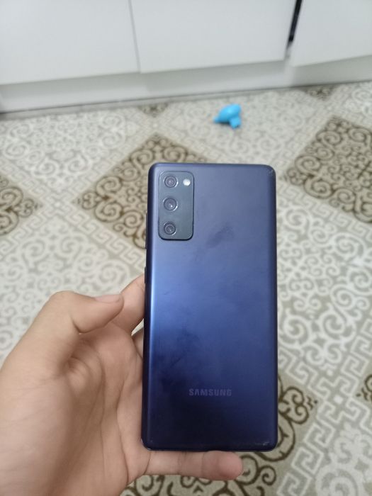 Samsung s20fe на запчасти
