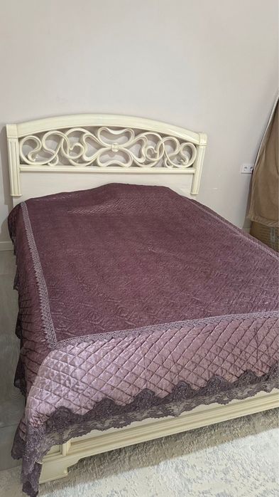 Кровать двухспальная