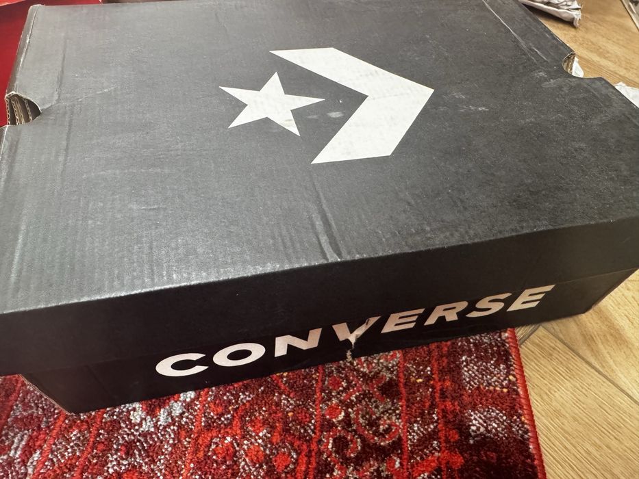 Продам оригинал кеды converse