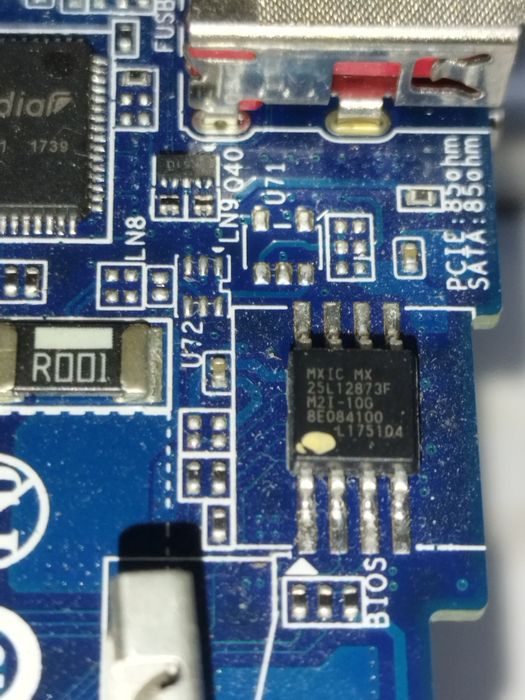 Dezmembrez Samsung ue32f6100aw