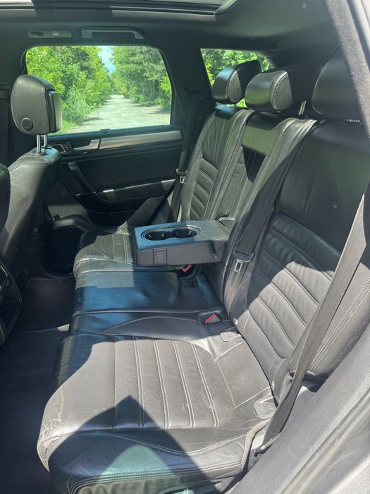 Volkswagen Touareg 7p Rline - 4.2 TDI V8 - 340cp - an fab. 2011