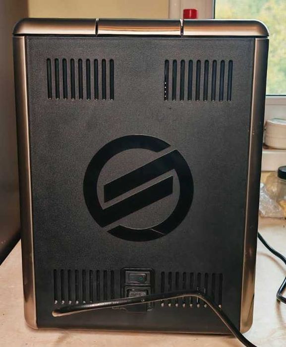 Espressor automat Saeco Xelsis – râșniță ceramică, carafă lapte