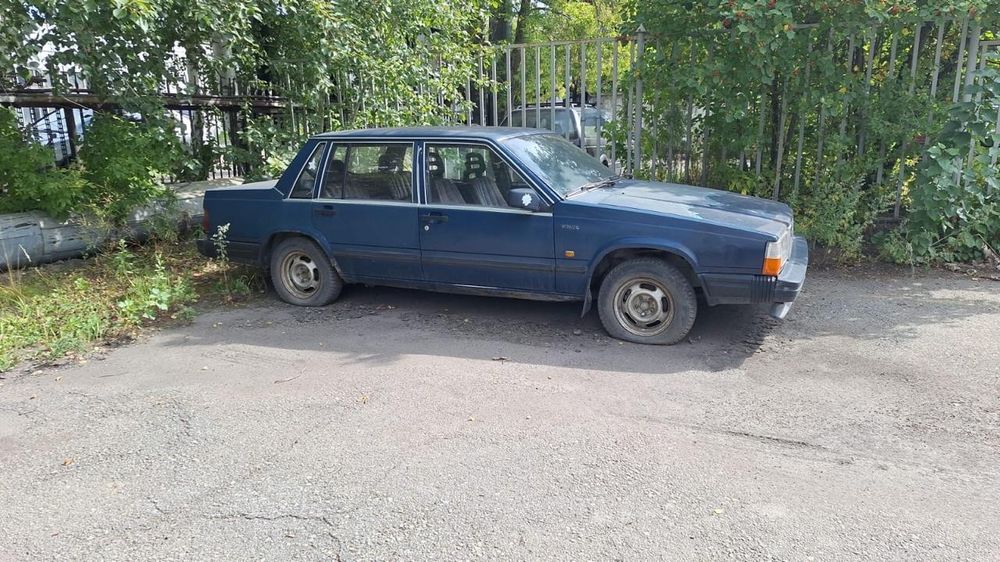 Продам Volvo 740