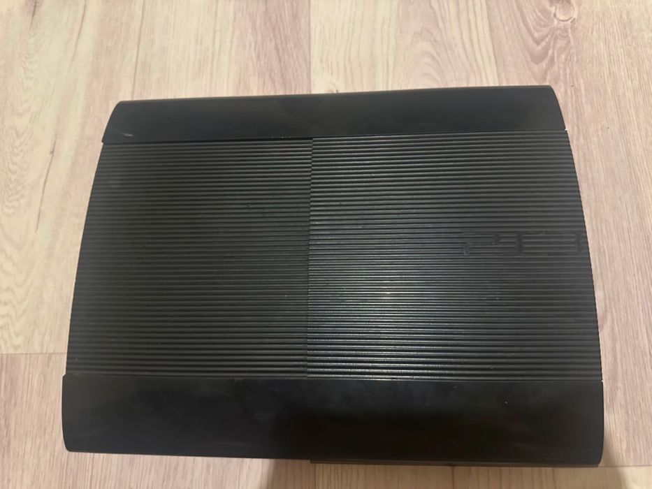 Продаю playstation 3 super slim