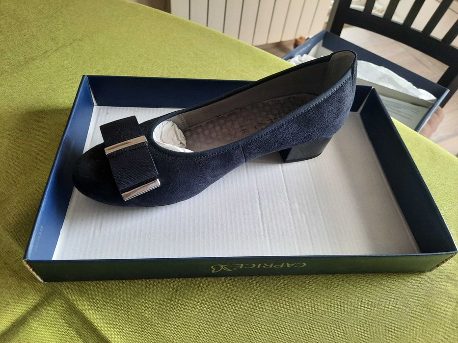 Обувки марка Каприс