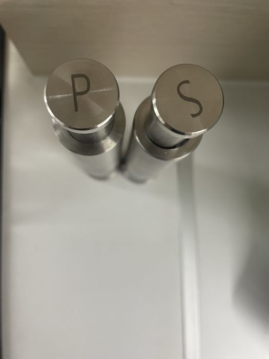 Солници за сол и пипер на Брабантия