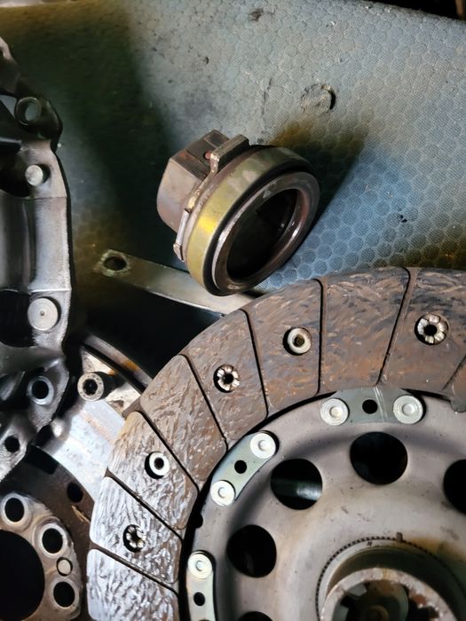 Kit ambreiaj Volantă  Bmw E46 320d 150cp