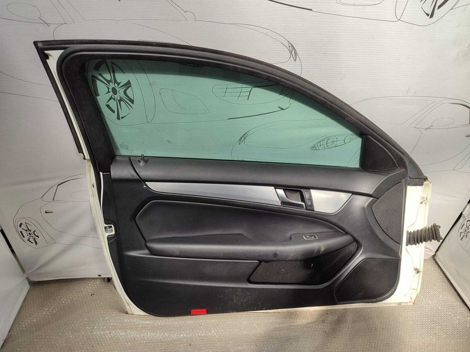 Ușă Față Stânga Mercedes-Benz C-Class W204 Coupe Alb Cod Culoare 650 Calcite White 2013 / [2007-2014] / A2047200005 (2A)