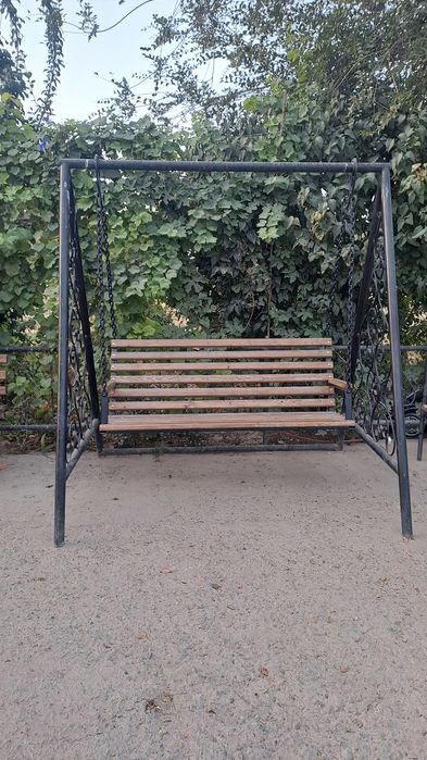 Есік алдына арналған керемет качеля